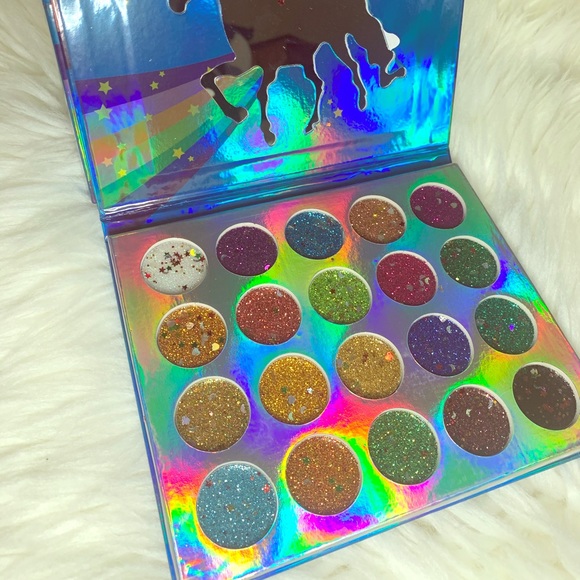 NWT Unicorn Glitter Sparkle Eyeshadow Palette - Picture 5 of 8